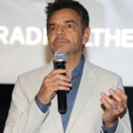 Eugenio Derbez Instagram - About last night. #screening @radicalthemovie 🍿🎞️