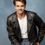 Eugenio Derbez Instagram - #YearBook #College 🖖🏻