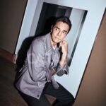 Eugenio Derbez Instagram - Gracias @carasmexico por la portada.