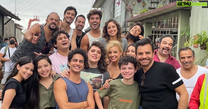 Eugenio Derbez Instagram - We here at @3pas_studios are thrilled for you all to see our upcoming new season of ACAPULCO on @AppleTV, but first, I would like to personally thank the Government of Jalisco @GobiernoJalisco and the Filma Jalisco Program @FilmaJalisco for selecting our production to be the first to receive the new #CashRebateJalisco. With their generous support and recognition, we were able to expand the scope of our storytelling while also creating jobs and generating new business. Over three seasons, our cast and crew have become a huge family, working seamlessly while shooting in some of the most beautiful parts of Jalisco. This partnership makes our Las Colinas hotel feel even more like a home. Stay tuned! #FilmaJalisco #AcapulcoTv @aeejalisco @secretariaturismo_jalisco @lionsgatetv @sinsentidofilms @tbaumco En 3Pas Studios estamos muy emocionados de que todos ustedes vean la nueva temporada de ACAPULCO en @AppleTV, pero primero, nos gustaría agradecer personalmente al Gobierno de Jalisco @GobiernoJalisco y al Programa Filma Jalisco @FilmaJalisco por seleccionar nuestra producción para ser la primera en recibir el nuevo #CashRebateJalisco. Con su generoso apoyo y reconocimiento, pudimos ampliar el alcance de nuestra historia y al mismo tiempo crear empleos y generar nuevos negocios. A lo largo de tres temporadas, nuestro cast y equipo nos hemos convertido en una gran familia, mientras filmamos en los lugares más hermosos de Jalisco. Gracias a esta asociación, nuestro hotel de Las Colinas se siente aún más como un hogar. ¡Nos vemos pronto! #FilmaJalisco #CashRebateJalisco #AcapulcoTv #FilmaJalisco #AcapulcoTv @aeejalisco @secretariaturismo_jalisco #lionsgateTV @lionsgatetv @sinsentidofilms @tbaumco