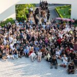 Eugenio Derbez Instagram – We here at @3pas_studios are thrilled for you all to see our upcoming new season of ACAPULCO on @AppleTV, but first, I would like to personally thank the Government of Jalisco @GobiernoJalisco and the Filma Jalisco Program @FilmaJalisco for selecting our production to be the first to receive the new #CashRebateJalisco. With their generous support and recognition, we were able to expand the scope of our storytelling while also creating jobs and generating new business. Over three seasons, our cast and crew have become a huge family, working seamlessly while shooting in some of the most beautiful parts of Jalisco. This partnership makes our Las Colinas hotel feel even more like a home. Stay tuned! #FilmaJalisco #AcapulcoTv @aeejalisco @secretariaturismo_jalisco @lionsgatetv @sinsentidofilms @tbaumco
En 3Pas Studios estamos muy emocionados de que todos ustedes vean la nueva temporada de ACAPULCO en @AppleTV, pero primero, nos gustaría agradecer personalmente al Gobierno de Jalisco @GobiernoJalisco y al Programa Filma Jalisco @FilmaJalisco por seleccionar nuestra producción para ser la primera en recibir el nuevo #CashRebateJalisco. Con su generoso apoyo y reconocimiento, pudimos ampliar el alcance de nuestra historia y al mismo tiempo crear empleos y generar nuevos negocios. A lo largo de tres temporadas, nuestro cast y equipo nos hemos convertido en una gran familia, mientras filmamos en los lugares más hermosos de Jalisco. Gracias a esta asociación, nuestro hotel de Las Colinas se siente aún más como un hogar. ¡Nos vemos pronto! #FilmaJalisco #CashRebateJalisco #AcapulcoTv #FilmaJalisco #AcapulcoTv @aeejalisco @secretariaturismo_jalisco #lionsgateTV @lionsgatetv @sinsentidofilms @tbaumco