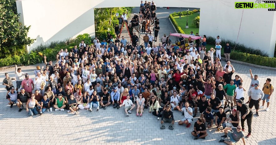 Eugenio Derbez Instagram - We here at @3pas_studios are thrilled for you all to see our upcoming new season of ACAPULCO on @AppleTV, but first, I would like to personally thank the Government of Jalisco @GobiernoJalisco and the Filma Jalisco Program @FilmaJalisco for selecting our production to be the first to receive the new #CashRebateJalisco. With their generous support and recognition, we were able to expand the scope of our storytelling while also creating jobs and generating new business. Over three seasons, our cast and crew have become a huge family, working seamlessly while shooting in some of the most beautiful parts of Jalisco. This partnership makes our Las Colinas hotel feel even more like a home. Stay tuned! #FilmaJalisco #AcapulcoTv @aeejalisco @secretariaturismo_jalisco @lionsgatetv @sinsentidofilms @tbaumco En 3Pas Studios estamos muy emocionados de que todos ustedes vean la nueva temporada de ACAPULCO en @AppleTV, pero primero, nos gustaría agradecer personalmente al Gobierno de Jalisco @GobiernoJalisco y al Programa Filma Jalisco @FilmaJalisco por seleccionar nuestra producción para ser la primera en recibir el nuevo #CashRebateJalisco. Con su generoso apoyo y reconocimiento, pudimos ampliar el alcance de nuestra historia y al mismo tiempo crear empleos y generar nuevos negocios. A lo largo de tres temporadas, nuestro cast y equipo nos hemos convertido en una gran familia, mientras filmamos en los lugares más hermosos de Jalisco. Gracias a esta asociación, nuestro hotel de Las Colinas se siente aún más como un hogar. ¡Nos vemos pronto! #FilmaJalisco #CashRebateJalisco #AcapulcoTv #FilmaJalisco #AcapulcoTv @aeejalisco @secretariaturismo_jalisco #lionsgateTV @lionsgatetv @sinsentidofilms @tbaumco