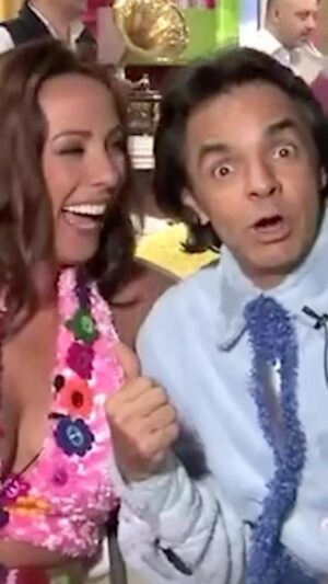 Eugenio Derbez Instagram - Que el Chucky que vive dentro de ti, no se te salga nunca! Feliz cumpleaños @consueloduval!!!
//
I hope the Chucky that lives inside of you never gets out! Happy birthday @consueloduval !!!
