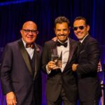 Eugenio Derbez Instagram - Thank you @marcanthony for honoring me and @radicalthemovie with the @maestrocares #VoiceOfChange award 🙌🏻 #changinglivesbuildingdreams New York City