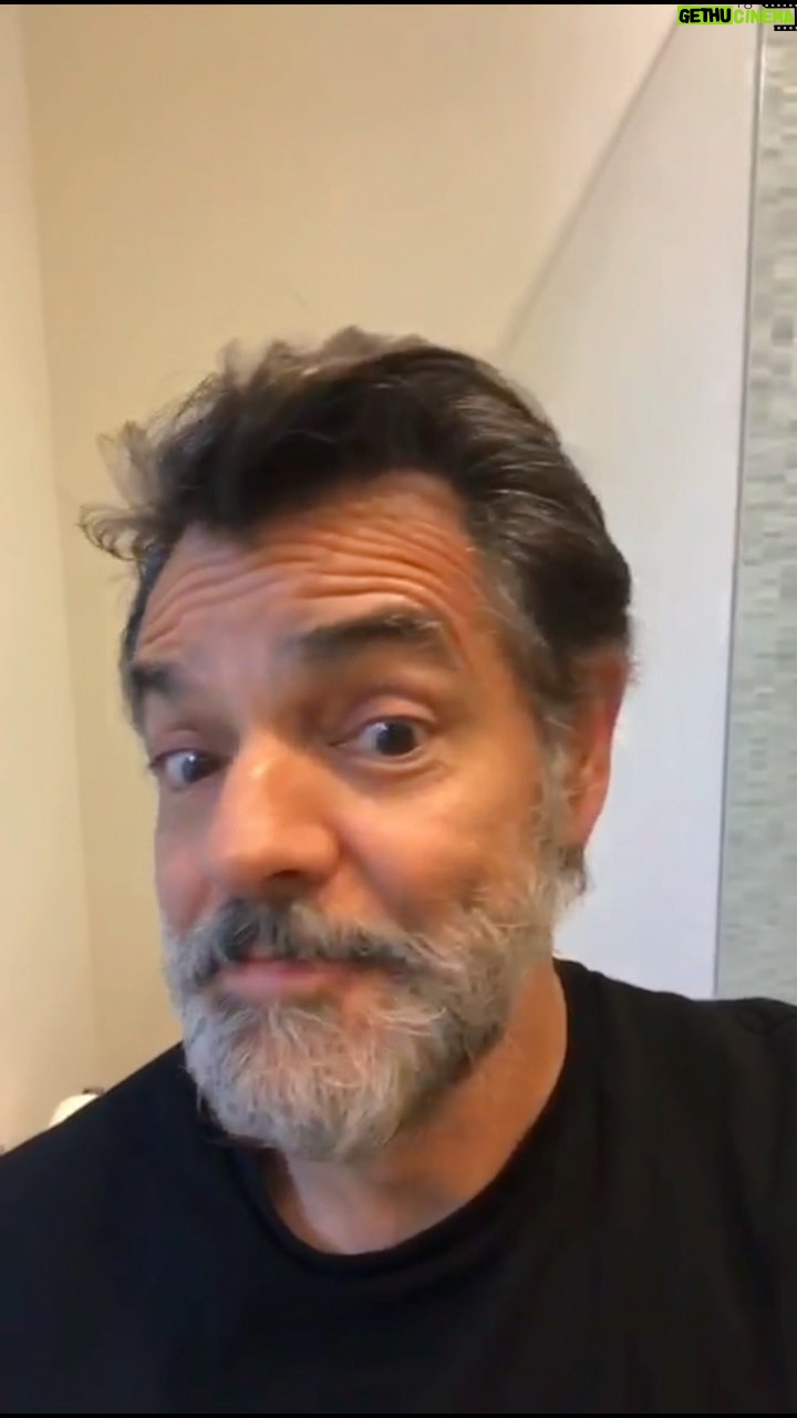 Eugenio Derbez Instagram - Vean hasta el final del video… 😱