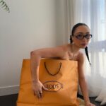Eva Marisol Gutowski Instagram - They said “it’s in the bag”, and i took that literally 👜🤨