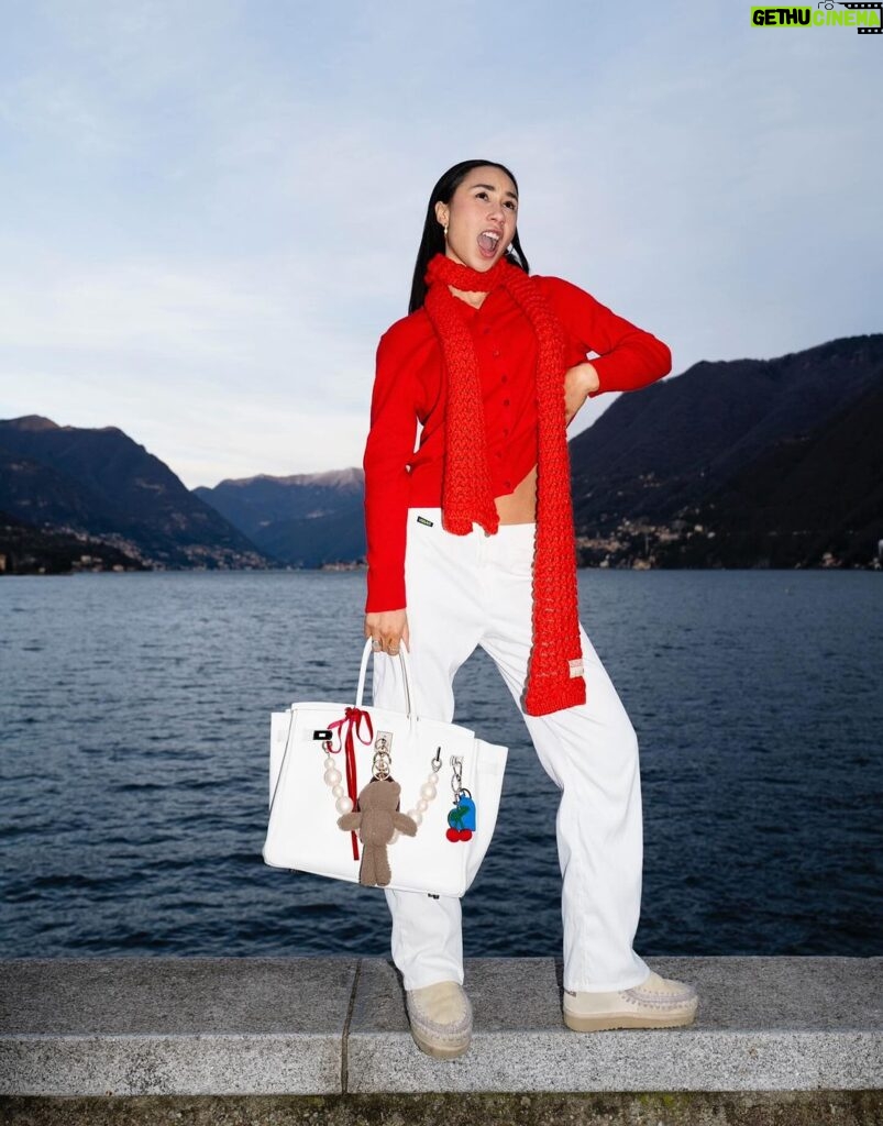 Eva Marisol Gutowski Instagram - 20 minutes in lake como 🍒🥹 Lake Como, Italy