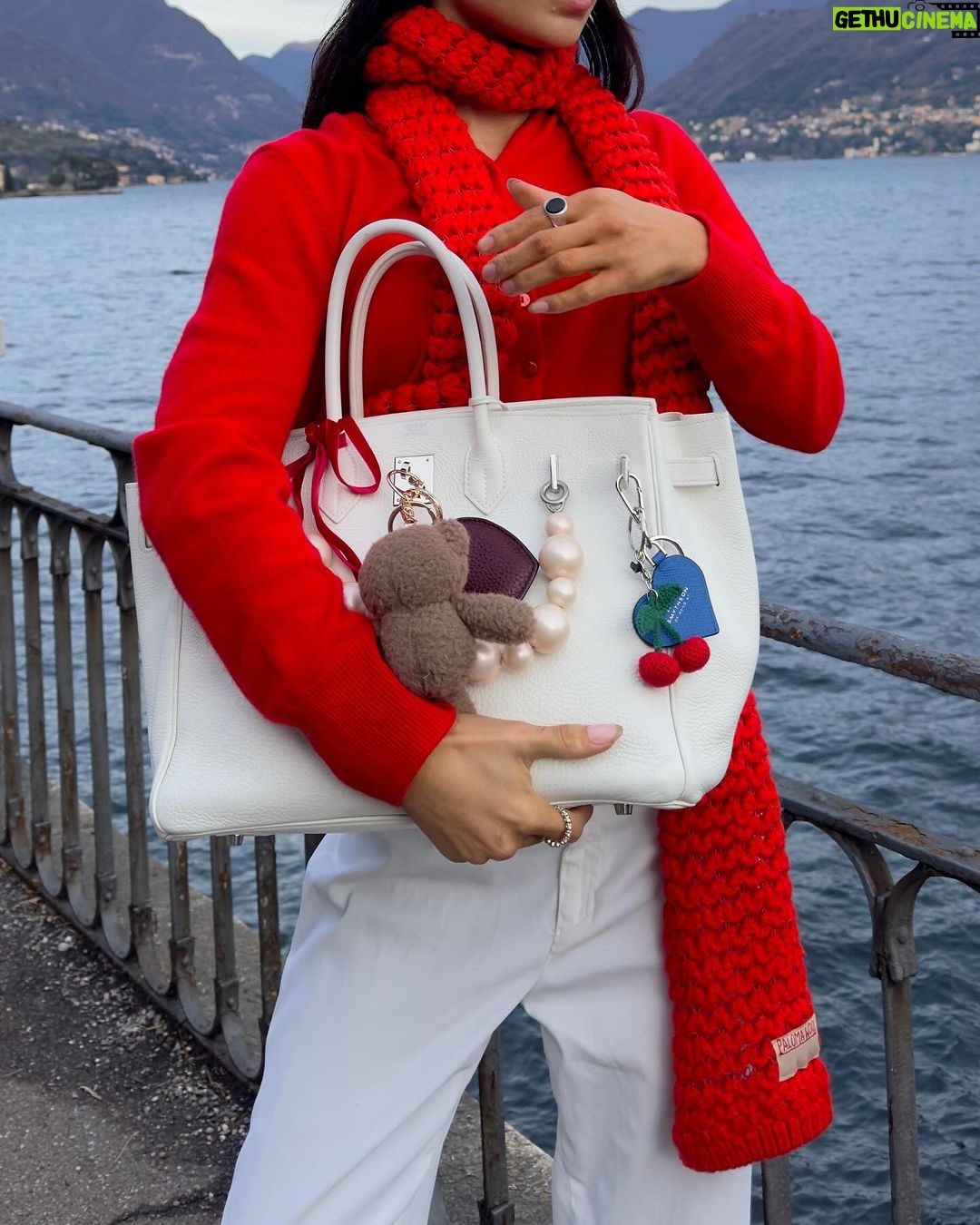 Eva Marisol Gutowski Instagram - 20 minutes in lake como 🍒🥹 Lake Como, Italy