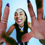 Eva Marisol Gutowski Instagram - You gotta swipe to the end if you want a cute photo of Hanalei, i don’t make the rules. 🐝