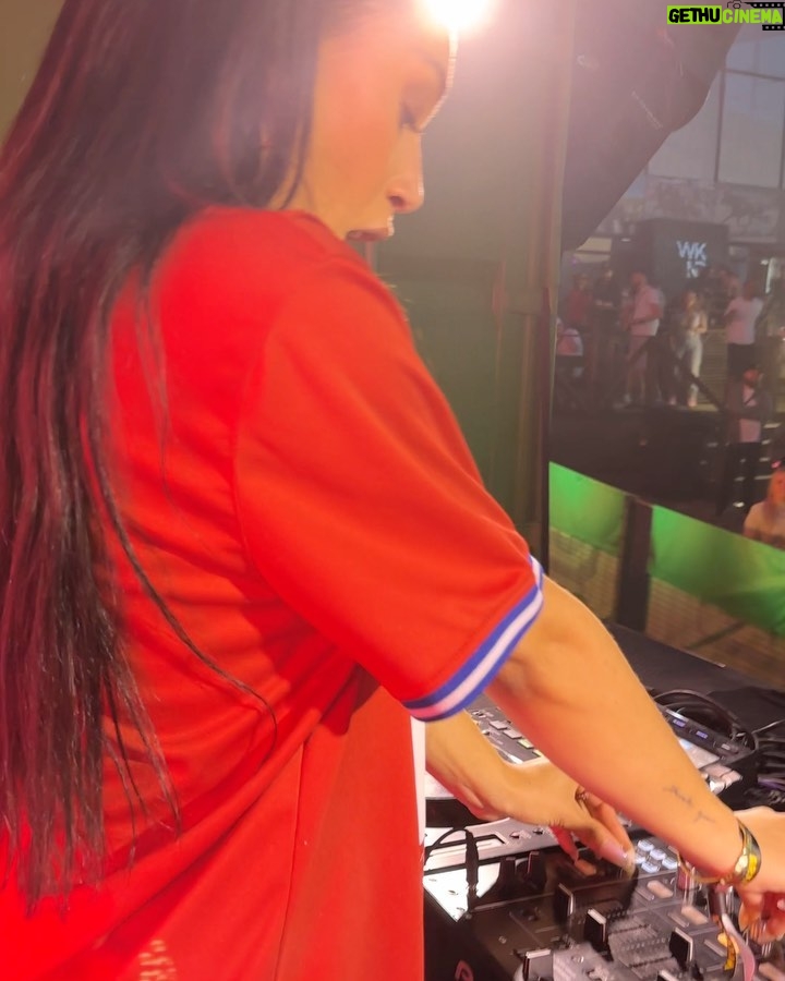 Eva Marisol Gutowski Instagram - Dear 2015 Eva; keep making elaborate 1 minute intro mixes for EVERY single one of your YouTube videos and getting demonetized on purpose because you just want to share good music with everyone 😂 It’s all gonna make sense eventually 🤝🥳 Thank you HELSINKI and @weekendfestival for giving me a moment in my life I’ll never forget! My first festival. Those who’ve been here know this was YEARS of hard work in the making. Finland- Y’all were TURNT and i threw so many surprises at the crowd i wasn’t sure how you’d react to but you trusted me and we had SO MUCH FUN. Now I’m wondering when i can do it again even better 🥹❤️🥹🥹 thank you thank you thank you and thanks to everyone who helped on the festival team and back end. Helsinki Finland