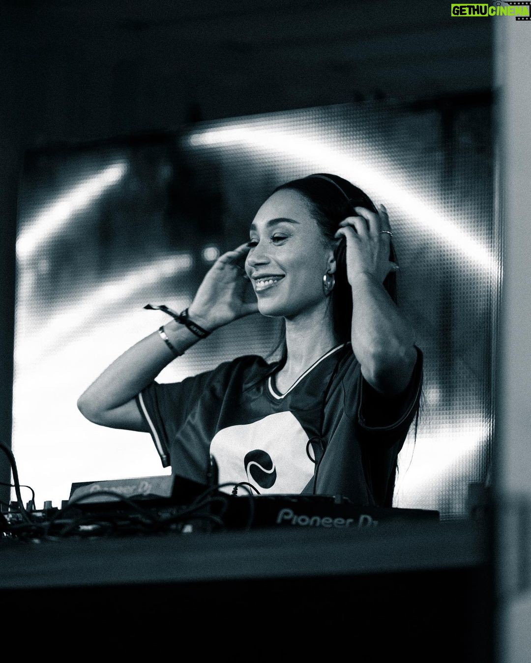 Eva Marisol Gutowski Instagram - Dear 2015 Eva; keep making elaborate 1 minute intro mixes for EVERY single one of your YouTube videos and getting demonetized on purpose because you just want to share good music with everyone 😂 It’s all gonna make sense eventually 🤝🥳 Thank you HELSINKI and @weekendfestival for giving me a moment in my life I’ll never forget! My first festival. Those who’ve been here know this was YEARS of hard work in the making. Finland- Y’all were TURNT and i threw so many surprises at the crowd i wasn’t sure how you’d react to but you trusted me and we had SO MUCH FUN. Now I’m wondering when i can do it again even better 🥹❤️🥹🥹 thank you thank you thank you and thanks to everyone who helped on the festival team and back end. Helsinki Finland