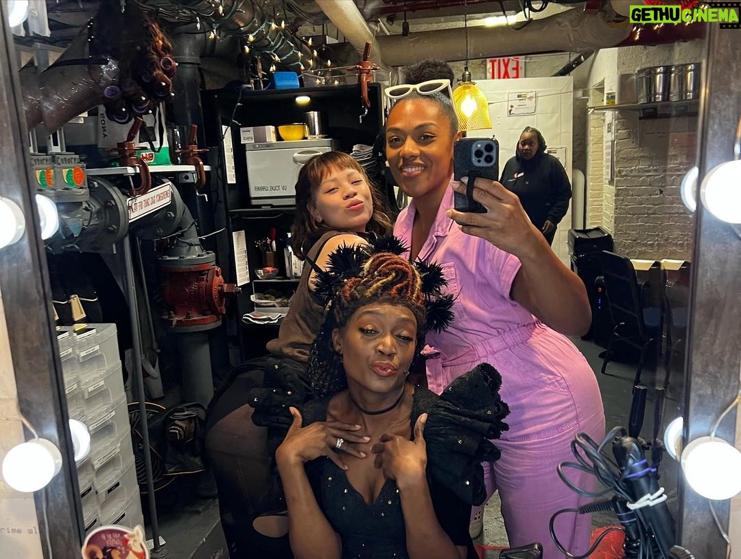 Eva Noblezada Instagram - A Queen and a King! And really really dear friends 🥹🫶🏽 Congratulations on an epic reign in the underworld. Oh, did we laugh in hell! Hadestown at Walter Kerr Theatre