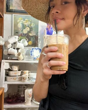 Eva Noblezada Instagram - being home was delicious 💖