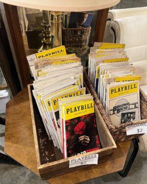 Eva Noblezada Instagram - 🤗🌞🙏🏽