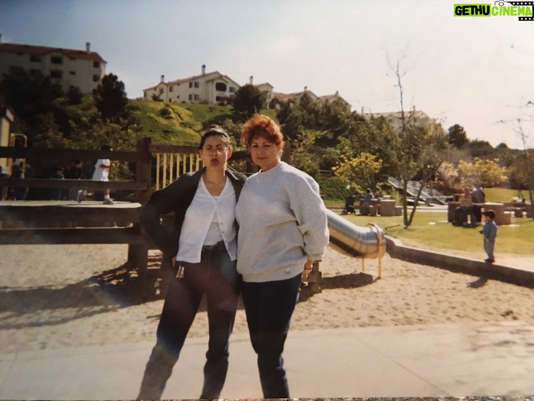 Eva Noblezada Instagram - ππΈπ¦πΉπΊπΌ I joyfully honor the Mothers in my family today! Thankful for them everyday. Look at my mom with her Mother, my Nana, Yolanda Palacio in the first pic πππ½ sending love and a warm embrace to everyone today. π€