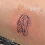 Evaluna Montaner Instagram – Empezó el mes de mi cumple y se ve lindiii. 
1. Papi e Indi en la “mimina”. 
2. Leer leer leer y 🍹. 
3. @tattooandwalls me tatuó una ranita. 
4. Y esa misma noche @camilo rescató dos ranitas chiquititas que estaban atrapadas. 
5. Regalo de cumple de @camilo adelantado 🙊😻
6. 💚 
7. Broncearme es mi pasión. (Tranqui tranqui…me cuido la piel) 
8. 🍻 
9. “Bailar bailar”
10. “Volví a la vida cuando me besaste” 💋