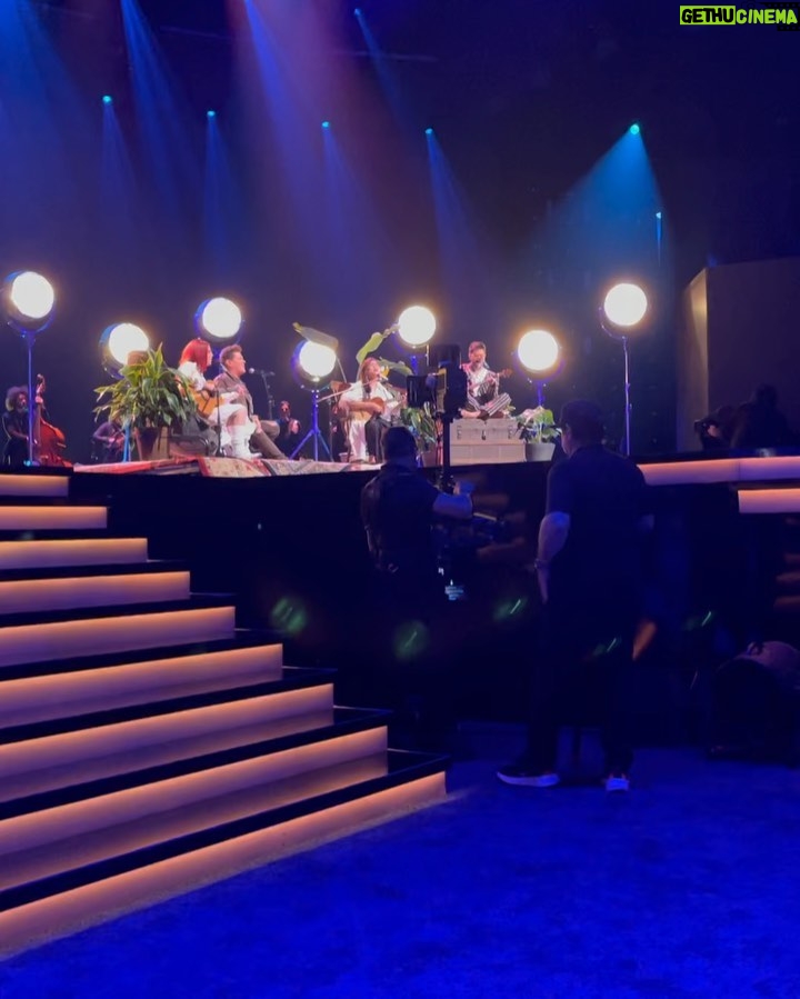 Evaluna Montaner Instagram - Primera vez en los Latin Grammy como papás! Nos nominaron con la canción que lleva el nombre de nuestra hija y ella vino a celebrar esta noche con nosotros. Amo ser tu date @camilo. ❤️🔥