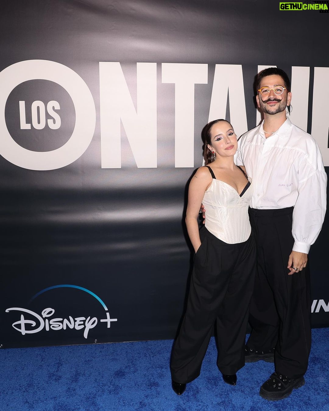 Evaluna Montaner Instagram - GRACIAS a los que ya entraron a la casa de @losmontaner Si no han visto la serie todavía, les tengo un plan para hoy. Jeje💙 LOS MONTANER en Disney+