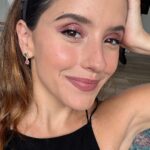 Evaluna Montaner Instagram – He visto a varios compartiendo 10 fun facts de su vida así que me uno al trend con @cyzone_oficial y mi makeup favorito 💄#publicidad