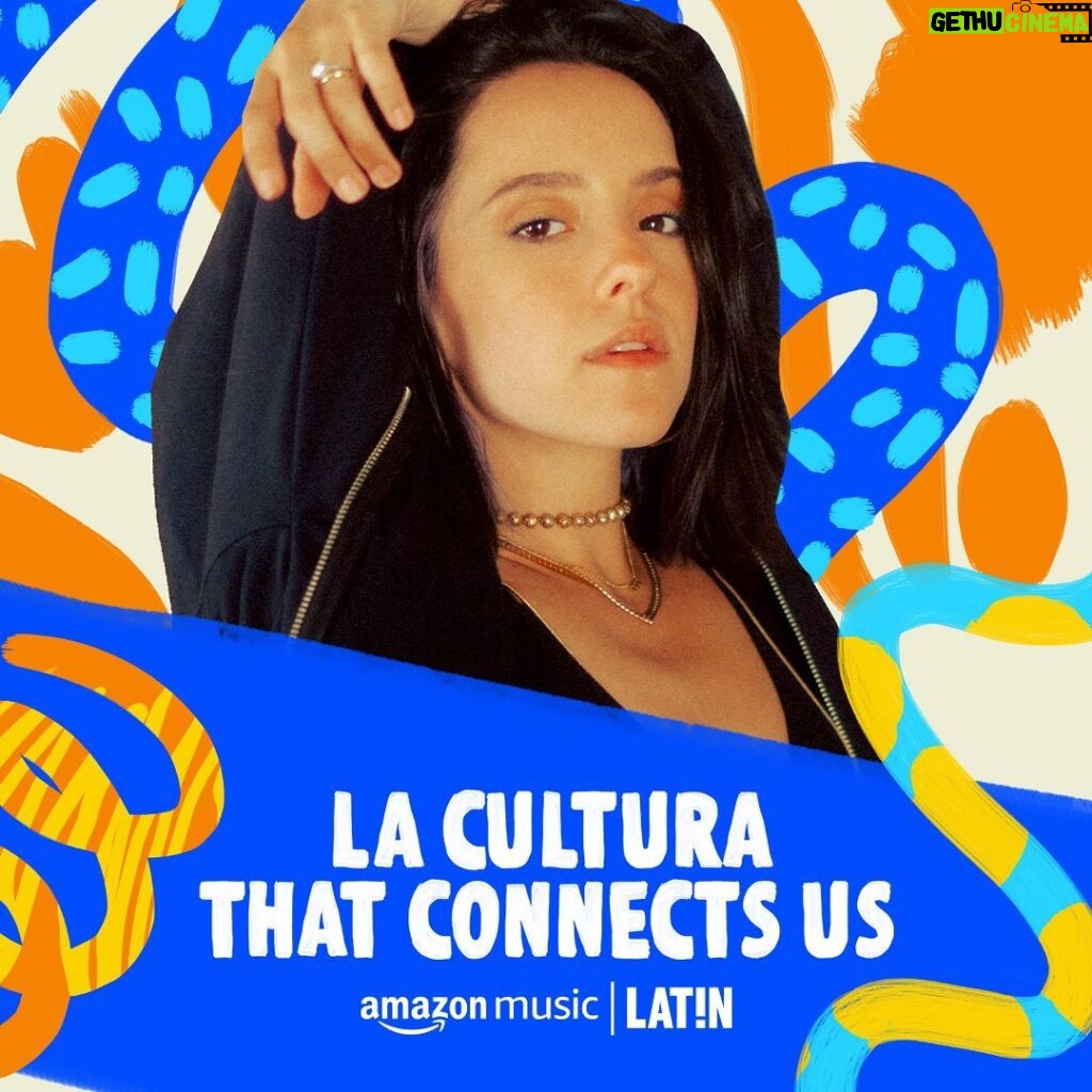 Evaluna Montaner Instagram - Family!! Estoy tan feliz de anunciarles mi podcast #EnLaSala con @amazonmusiclatin ⚡️Nos sentaremos juntos a hablar de todo con amigxs, familia, y por supuesto con ustedes! 🙏🏼Estén pendientessss! Mientras tanto vayan a felicitar @amazonmusiclatin por su primer cumple! Woohoo! 🎂🍭🍰🍫🍿🍬
