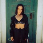 Evaluna Montaner Instagram - Yo sé que piensas en mí Y el corazón se te mueve… #999 ⚡️