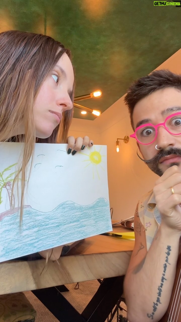 Evaluna Montaner Instagram - Nuestro lugar feliz: al lado del mar 📝 Empezó estoooo 🏖️🤭