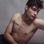 Evan Evagora Instagram - My girlfriend told me to post this @zoecipres 🧸 what do y’all think? Brooklyn, New York
