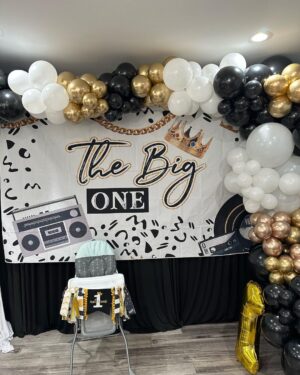 Evan Thomas Instagram - Happy birthday to Beau!! The big ONE. Family and friends celebrating the Notorious! 🥹