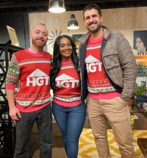 Evan Thomas Instagram - It’s been the best day!!! Happy Thanksgiving everyone!  Let the Christmas season begin!! And THANKS @HGTV FOR THE AMAZING SWEATERS LOL #blackfriday #hgtv #cheer #bemerryaf