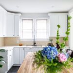 Evan Thomas Instagram – 2 large kitchens on last night’s episode! Both were fairly “neutral-ish” (at least for Keith lol). Which one did you prefer?? White and bright or more earthy?

Thanks @greatlakesgm for supplying the beautiful counters!! Detroit, Michigan