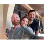 Evan Thomas Instagram - It’s time to Rock the Block, AGAIN!!! What an unbelievable experience it was. I was amazed at how much more intense this season was. It shook us to our cores I’d say. BUT, I’m so proud of this house. Everything we messed up on last time was corrected x10!! We worked so hard on this project and I can’t wait til y’all see it. AND, we made some amazing new friends along the way 🥰 but the drama this season… was real. That’s some tea since you read this far Show airs March 4th at 9pm on @hgtv #rocktheblock #newfriends #ilovethesepeople #tyisastudmuffinlol Treasure Island, Florida