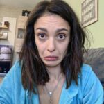 Evelin Kostova Instagram - Снимка за лични документи 1. Expectations 2. и 3. Reality 4....