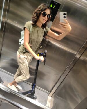 Evelin Kostova Instagram - Subway stories💚