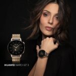 Evelin Kostova Instagram - С много вдъхновение с @huaweimobilebg създадохме тази визия, за да представим официално и заедно в България един вълнуващ нов продукт. Имам удоволствието да споделя с вас, че #HuaweiWatchGT3 ще бъде скоро в България по случай настъпващите празници. Елегантен и стилен смарт часовник с до 7 дни живот на батерията за дамската версия от 42 мм и до 14 дни батерия за мъжкия (46 мм). #HuaweiWatchGT3Series