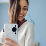 Evelin Kostova Instagram – Любов от пръв поглед. #HuaweiP60Pro #RococoPearl ❤️