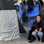 Evelin Kostova Instagram – Когато снимаш летен сериал @sunnybeachbtv , но се загръщаш със зимно яке във всяка свободна минута.
Когато в сериала трябва да НЕ харесваш момиче, което в истинския живот се е настанило удобно в сърцето ти @boryana_bratoeva
И когато ти се спи на ужас…
Еми тва е!