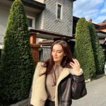 Fahriye Evcen Instagram - Işıl ışıl, umudu bol bir yıl olsun dileklerimle.. 🤎✨🥂#2024