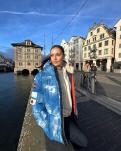 Fahriye Evcen Instagram - 🧊 Switzerland, Swiss