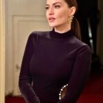 Fahriye Evcen Instagram - Dump at its finest ✌🏻🍄🐇