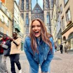 Fahriye Evcen Instagram - 🎠🍀 Clermont-Ferrand, France