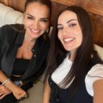 Fahriye Evcen Instagram - 🫶🏻