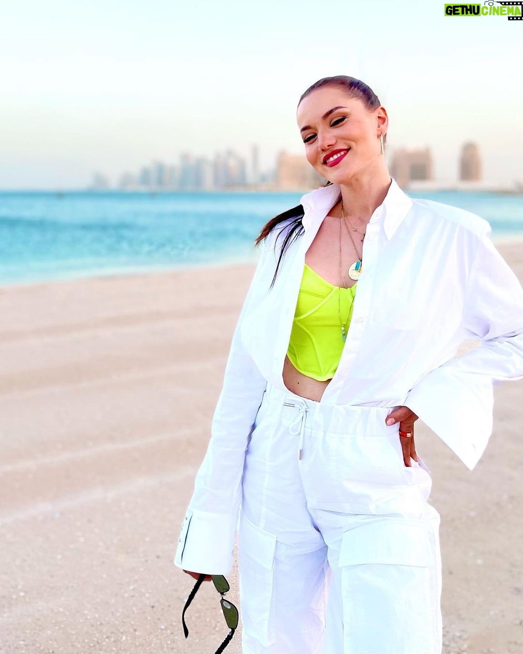 Fahriye Evcen Instagram - #doha 🏙 Katara Doha