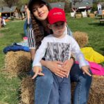 Fahriye Evcen Instagram - 23 Nisan Ulusal Egemenlik ve Çocuk Bayramımız Kutlu Olsun 🇹🇷👩🏻‍🤝‍👩🏼👨🏻‍🤝‍👨🏼