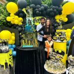 Fahriye Evcen Instagram - İyi ki doğdun ilk göz ağrımız 🖤💛 KARAN #13.04.2019
