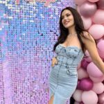 Fahriye Evcen Instagram - 🩷 Hey there! It's my birthdaaayy 🤩🥳