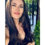 Fahriye Evcen Instagram - 🖤💫