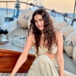 Fahriye Evcen Instagram - Ahoy! 🙋🏻‍♀️