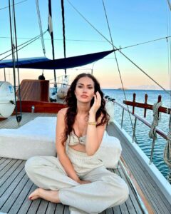 Fahriye Evcen Instagram - Ahoy! 🙋🏻‍♀️