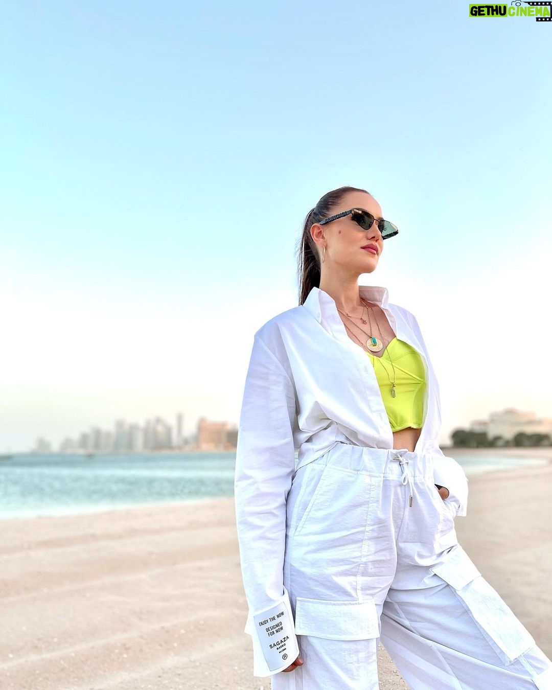 Fahriye Evcen Instagram - #doha 🏙 Katara Doha