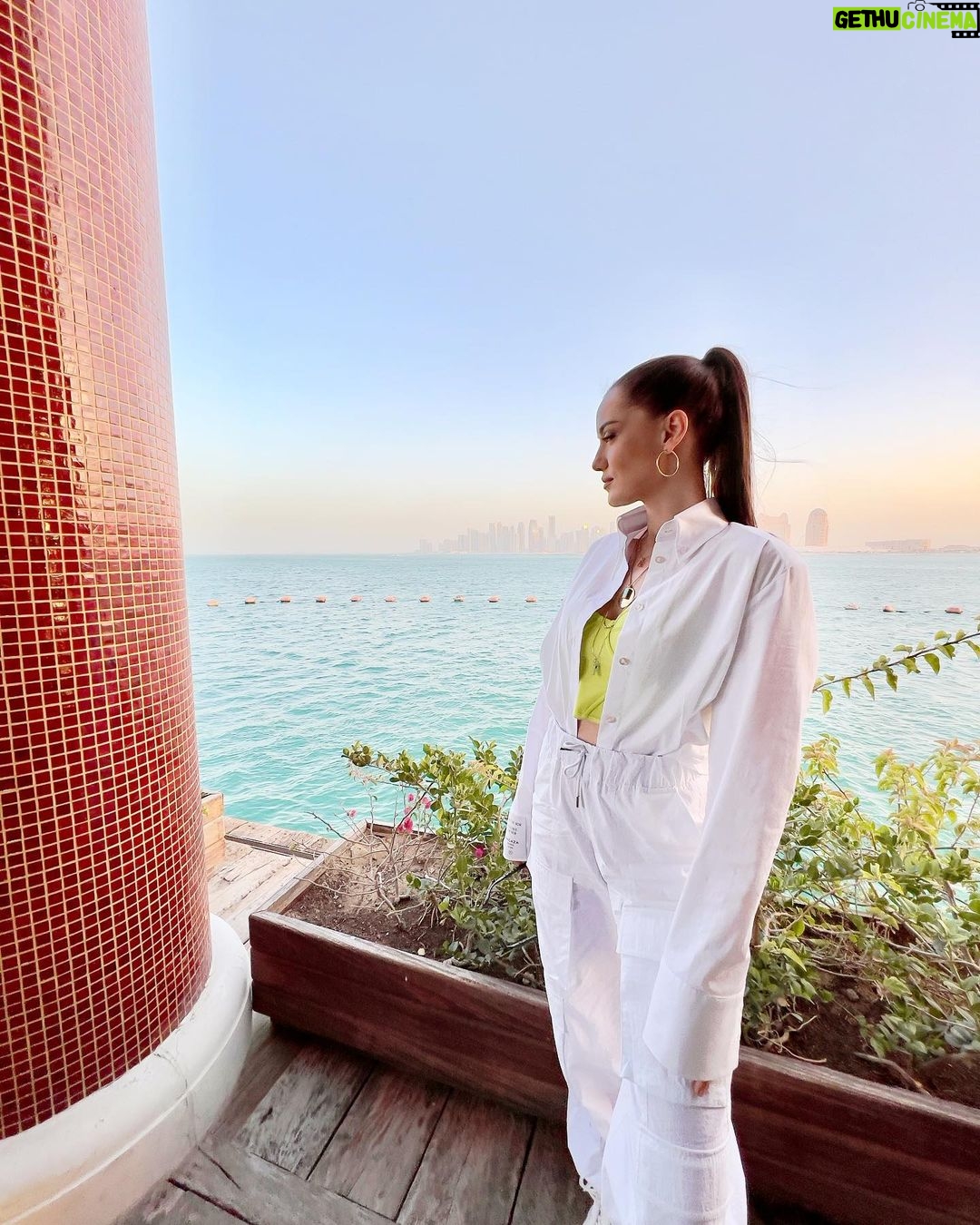 Fahriye Evcen Instagram - #doha 🏙 Katara Doha